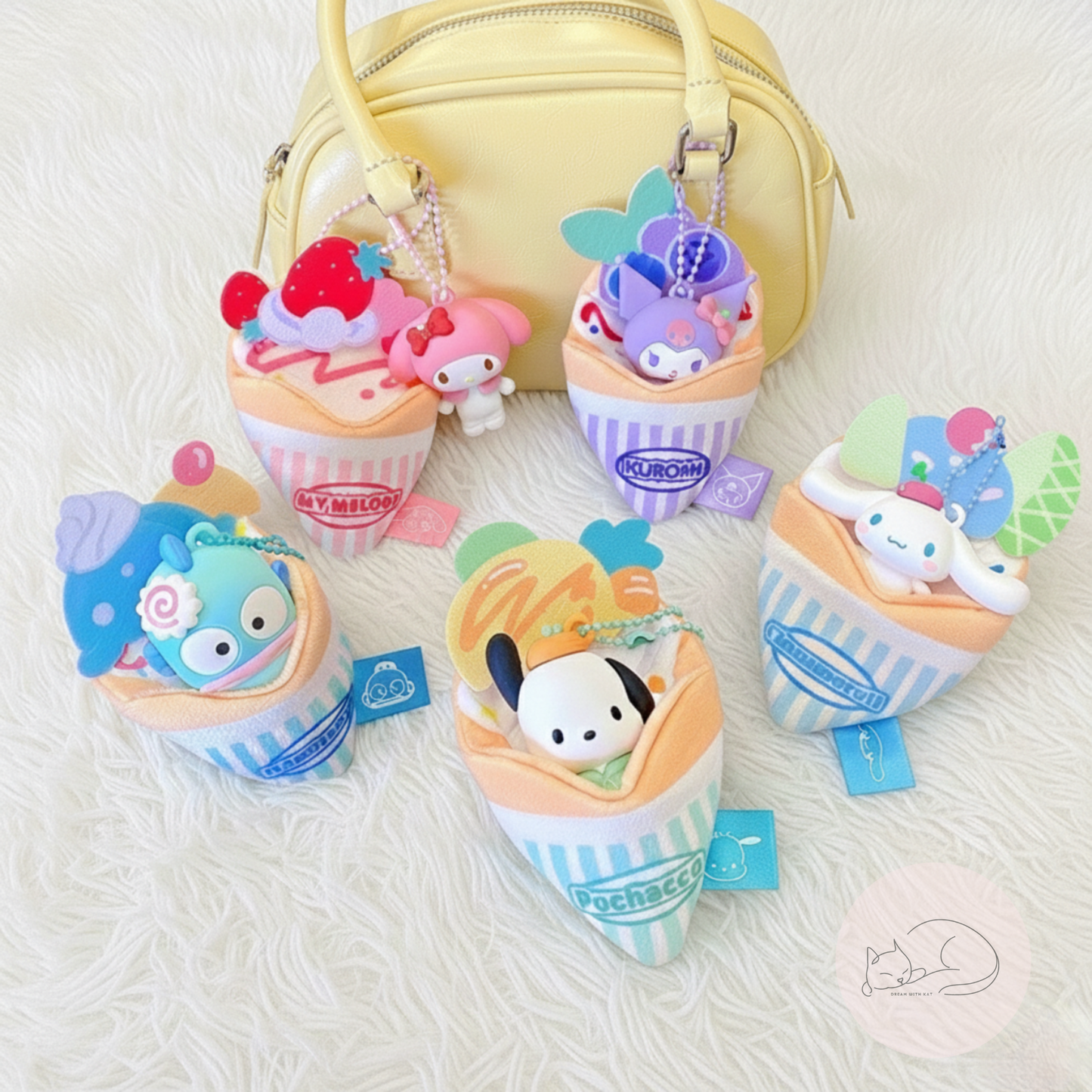 A soft and kawaii plush crepe keychain with cute details and a mini figure inside. Perfect as a bag charm, keychain or small collectible.