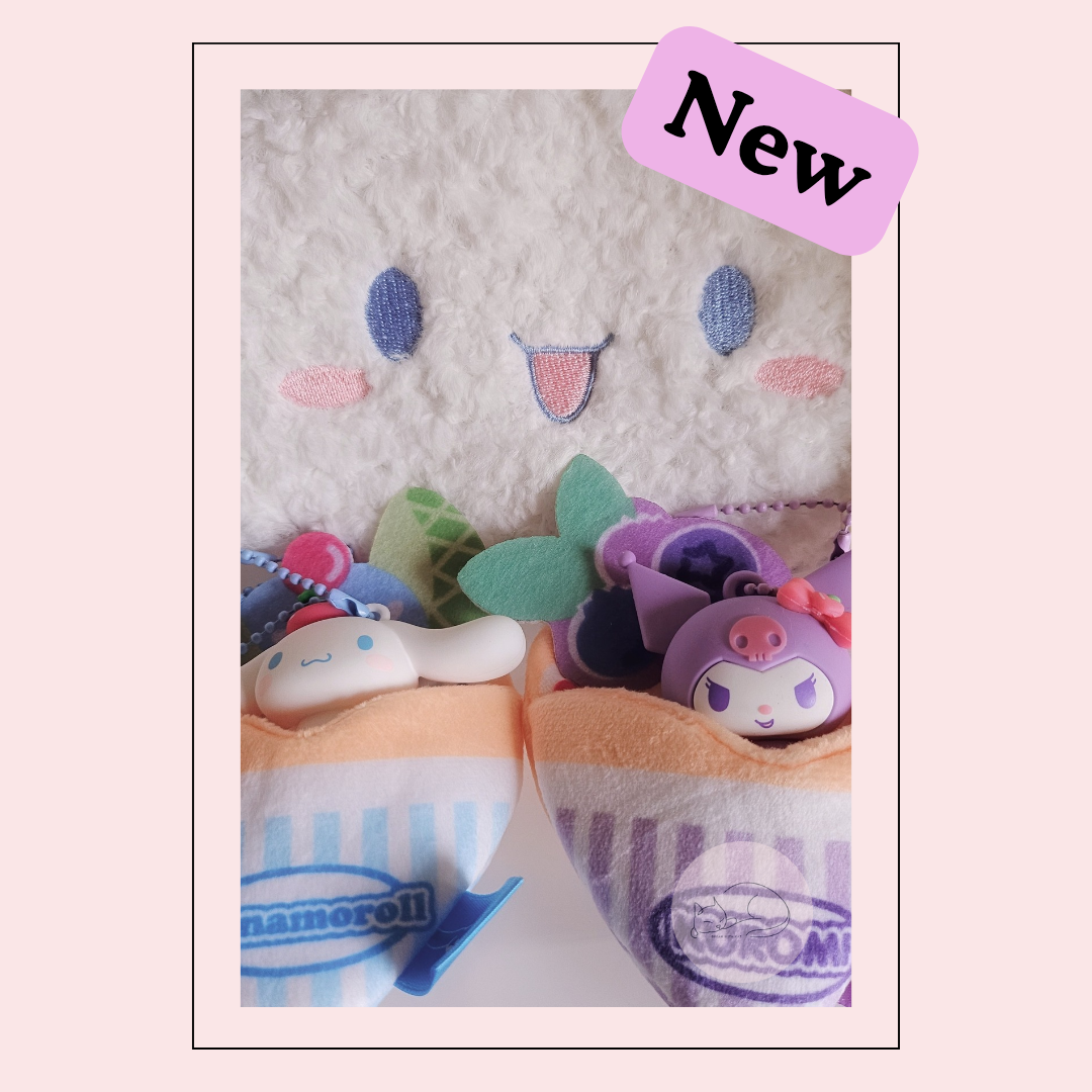 A soft and kawaii plush crepe keychain with cute details and a mini figure inside. Perfect as a bag charm, keychain or small collectible.